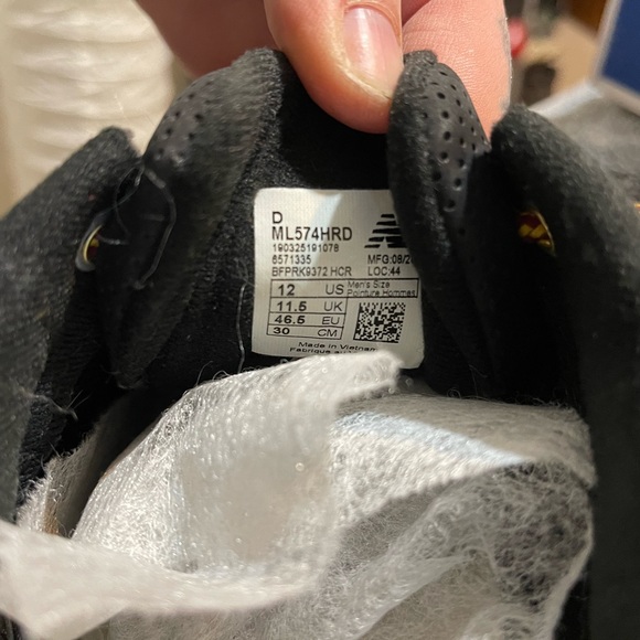 Mens new balance lifestyle shoes size 12. Very versatile shoes! - Picture 5 of 5